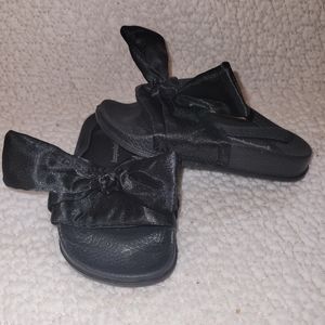 Rhianna Inspired Toddler Bow Slides
